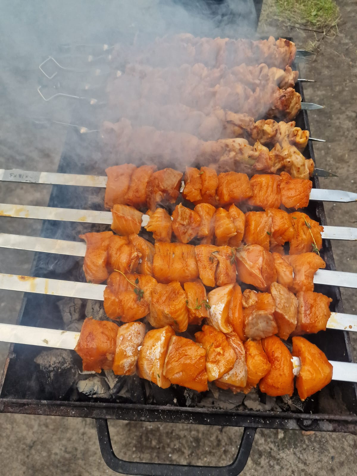 Выездное барбекю, шашлык